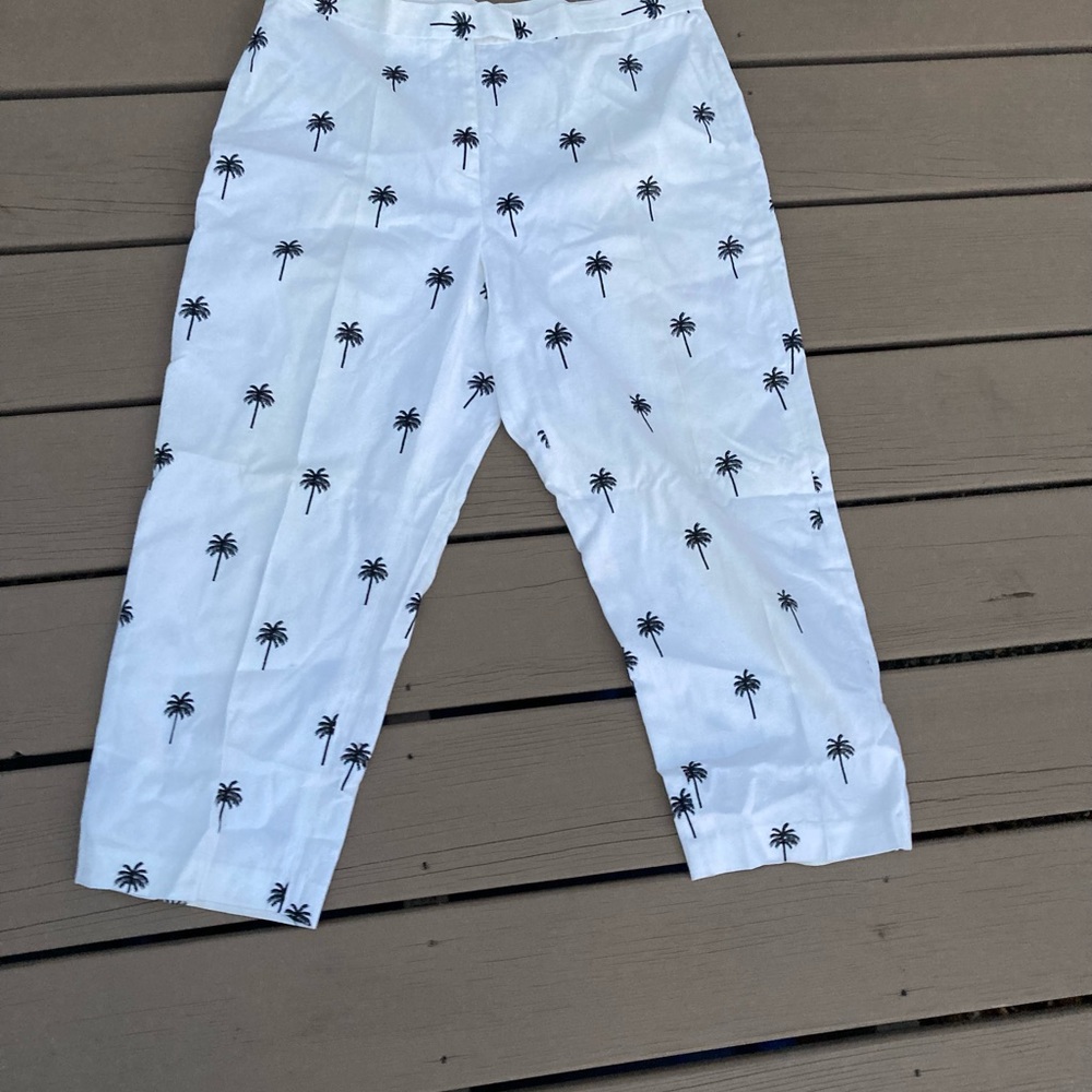 Jones New York Capri pants palm trees tropical